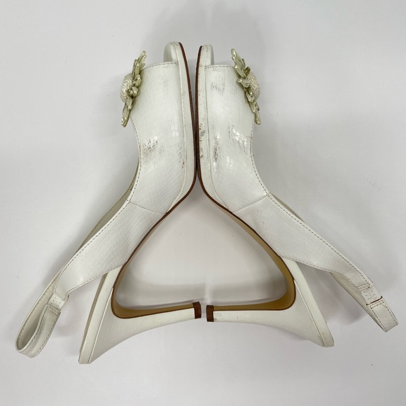 Vintage 90s White Slingback Pumps Open Toe Sandal Mid Heel Bridal Floral Shoes - Picture 8 of 17